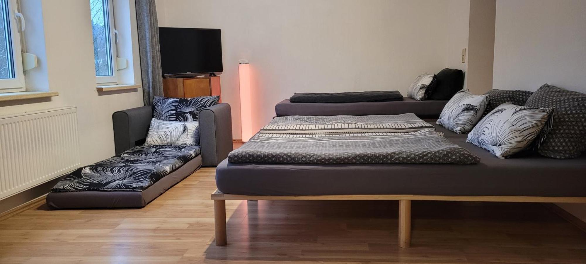 Suhl - Ihre Erholsame Arbeiterwohnung In Zentrumnaehe Luaran gambar